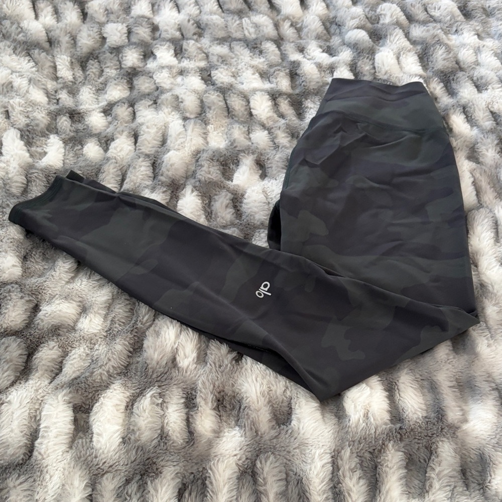 ALO Yoga green and Black Camo Leggings